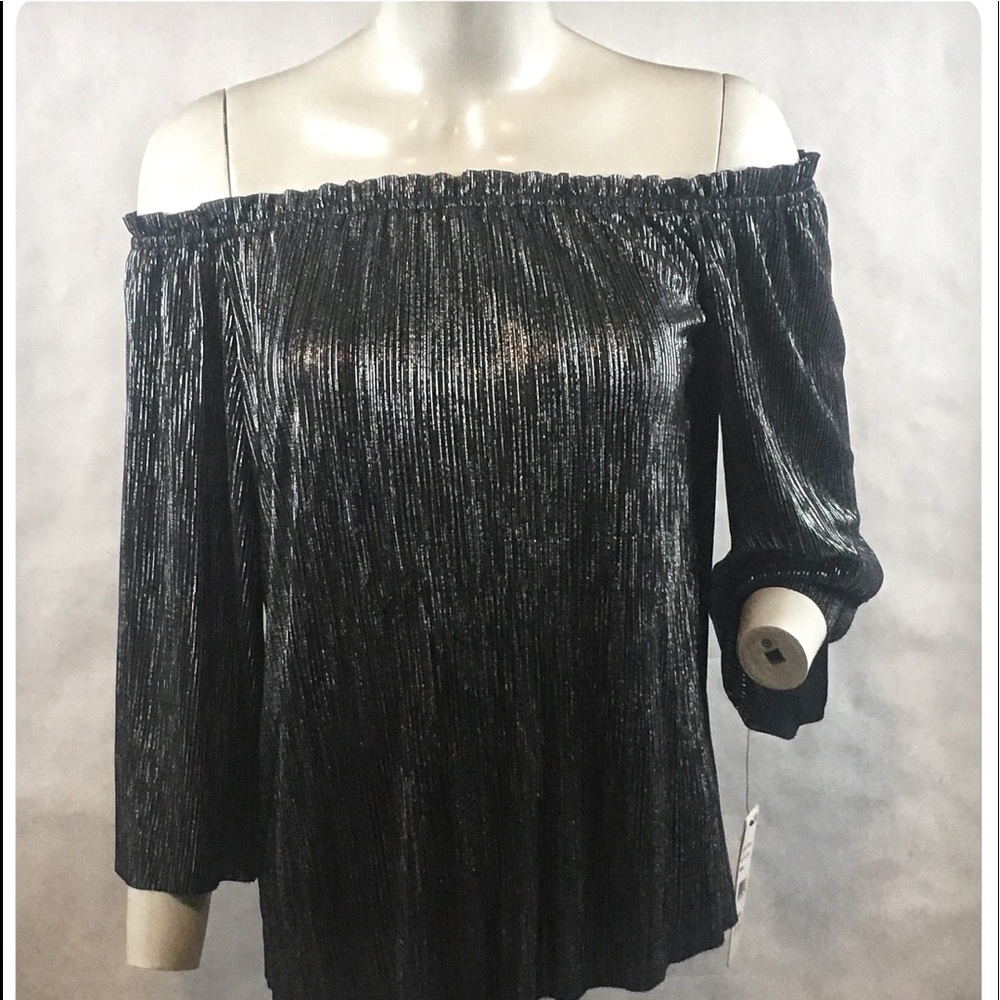 Finn & Grace top